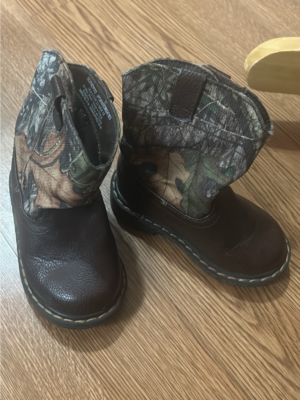 Amazon Brown Leather Toe with Camouflage Pull-On Kids Boots